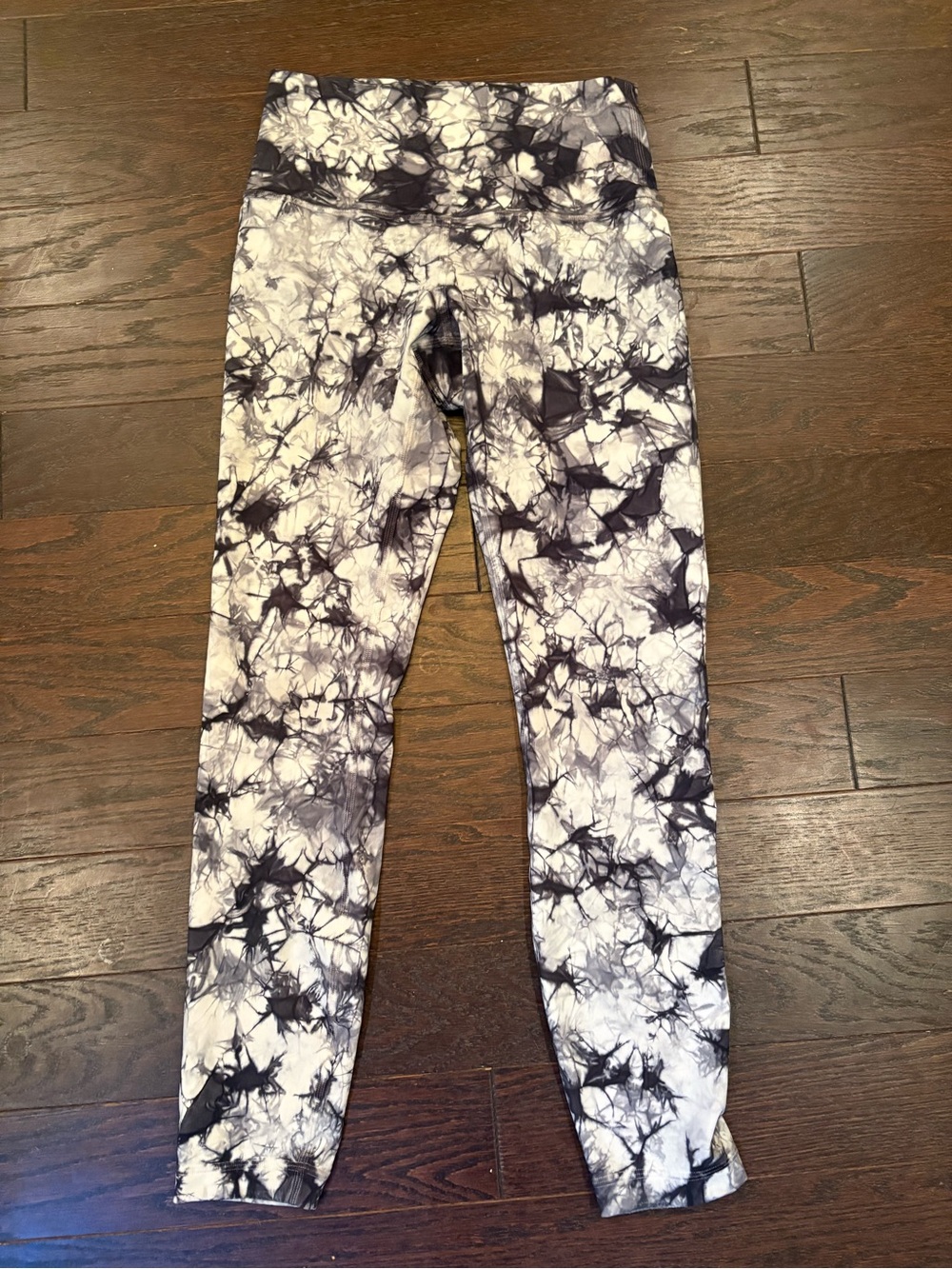 lululemon athletica Black and White Tie-Dye Leggings